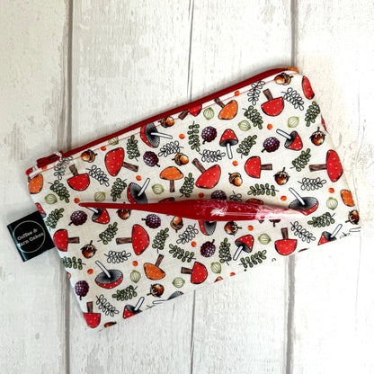 Nature Trail Mushrooms Zipped Notions Hook DPN Pouch/Case