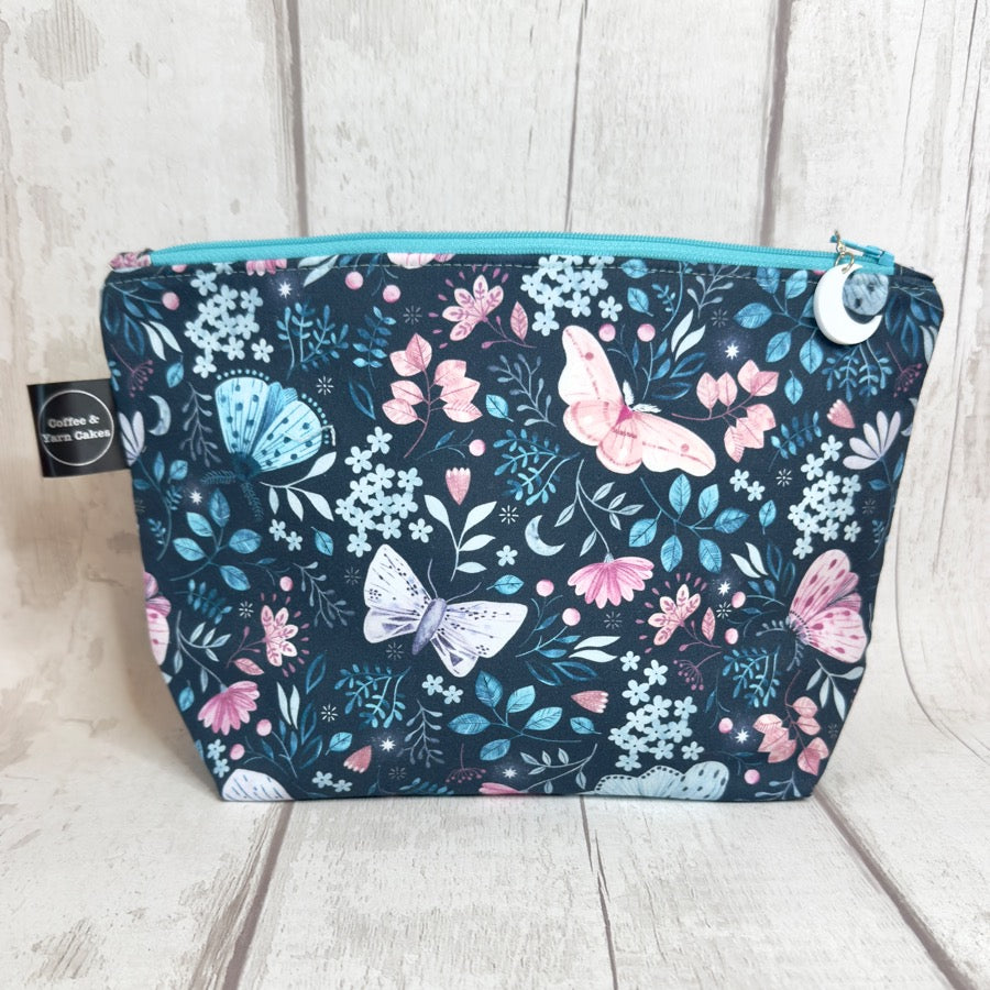 Nightfall Moths Zipped Project Bag - Small/Sock Size