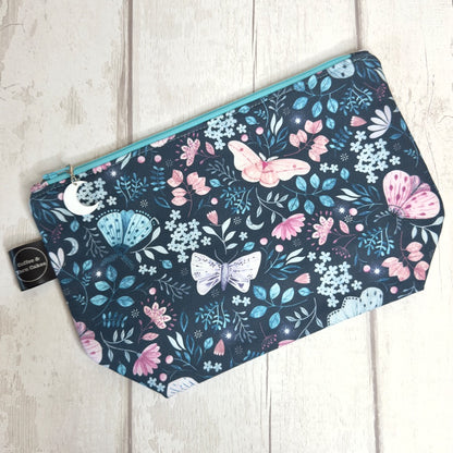 Nightfall Moths Zipped Project Bag - Small/Sock Size