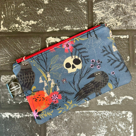 Pochette/étui à fermeture éclair pour accessoires Forest Whispers Raven Skull Pumpkins